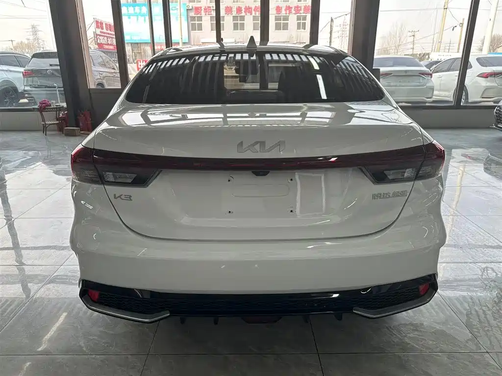 Kia K3 2023 Model 1.5L CVT Luxury Edition фото 5