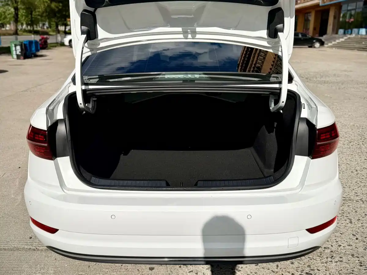 Volkswagen Sagitar 2022 280TSI DSG Surpassing Edition фото 14