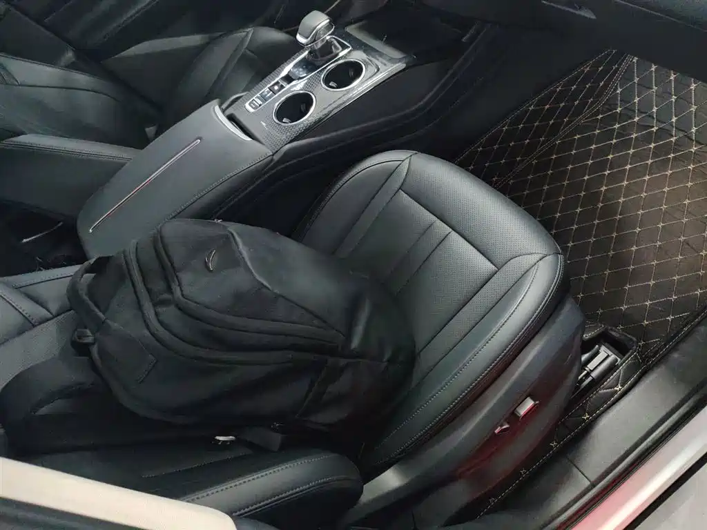 Hongqi HS3 2023 1.5T 2WD Virtue Edition фото 3