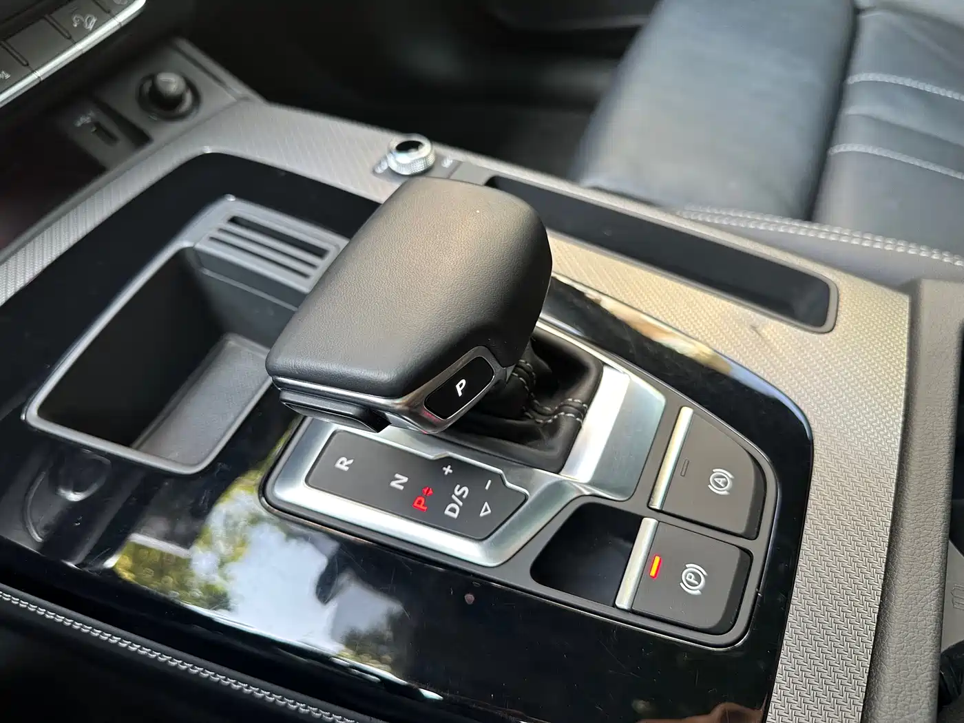 Audi Q5L 2022 40T Luxury Dynamic фото 8