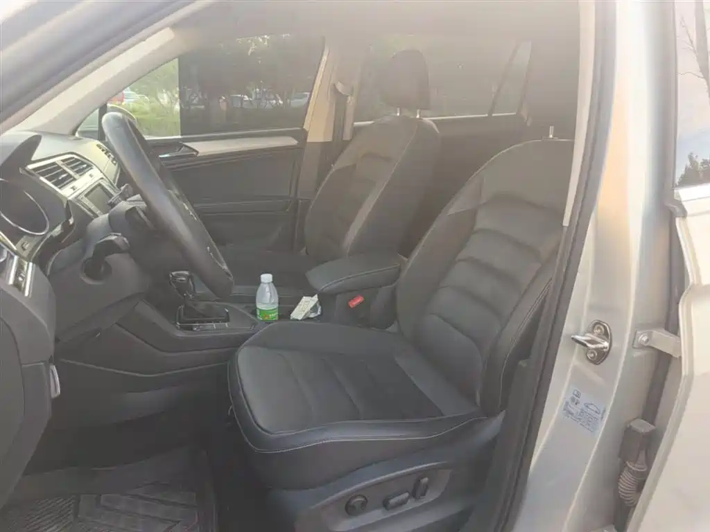 Volkswagen Tiguan L 2018 330TSI Automatic 2WD Luxury Edition фото 15