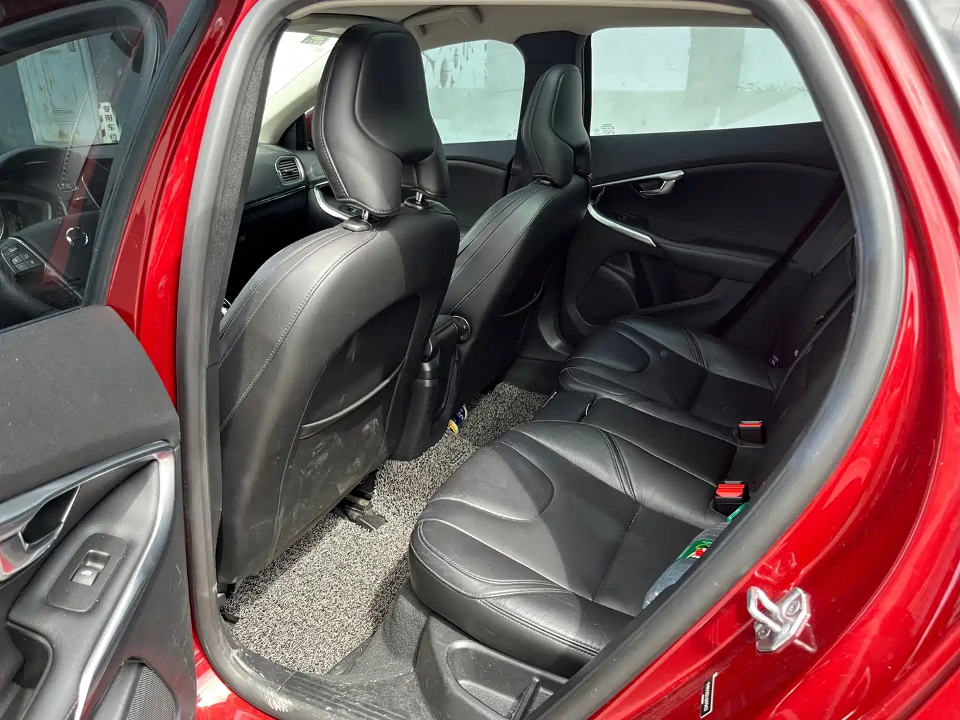 Volvo V40 2017 2017 T3 R-Design