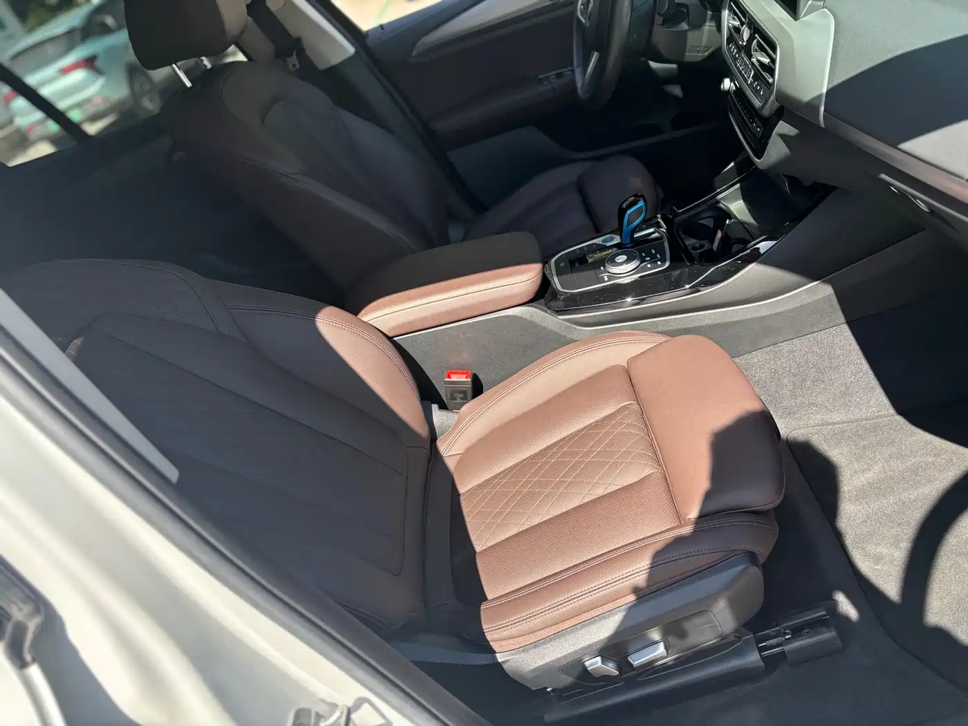 BMW iX3 2022 Innovation Leader фото 10