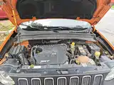Photo 16 - Jeep Renegade