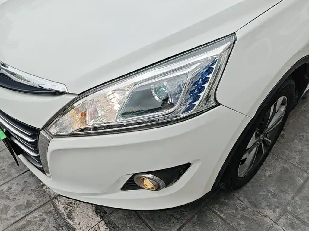 Luxgen U6 SUV 2015 2015 1.8T Charm Upgrade