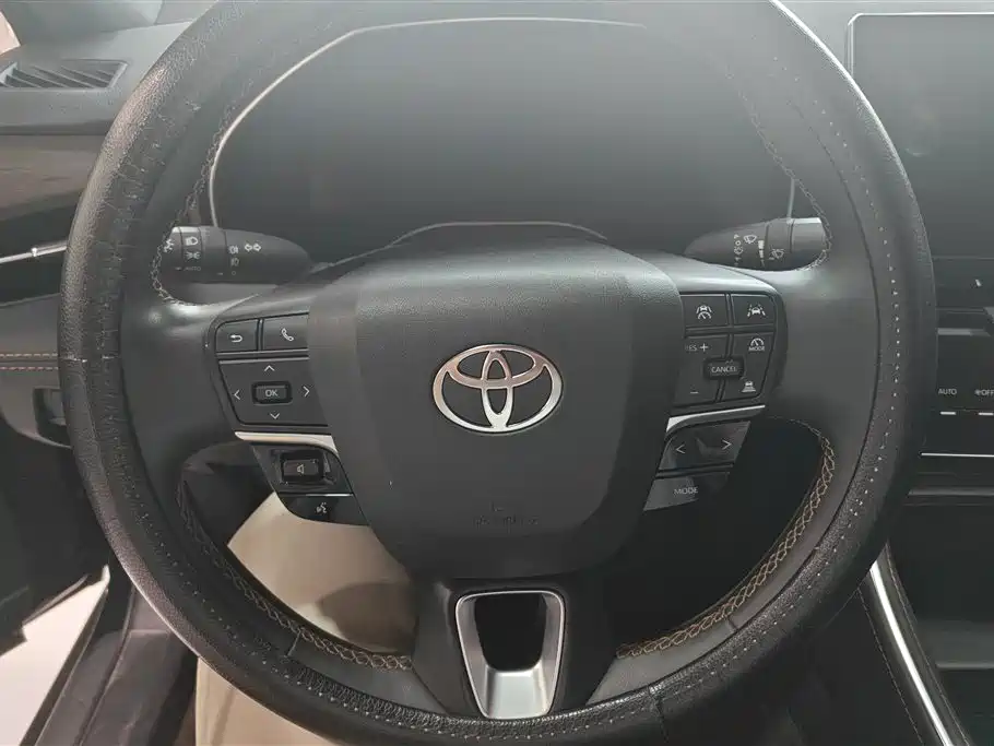 Toyota Avalon 2024 Hybrid 2.0L Luxury Edition фото 15