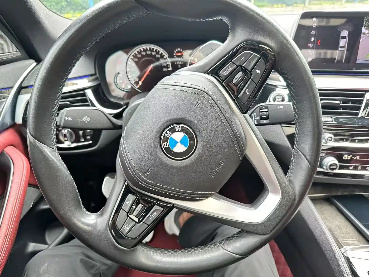 BMW 5 Series 2018 530Li Leading M Sport Package фото 16
