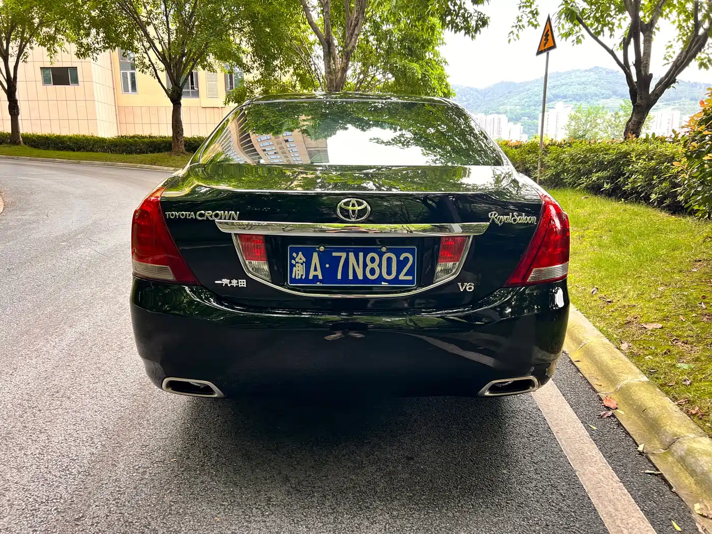 Toyota Crown 2010 3.0L Royal Saloon фото 8