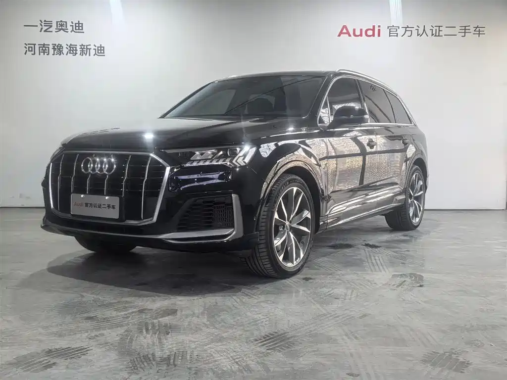 Audi Q7 2023 55 TFSI quattro S line Sport