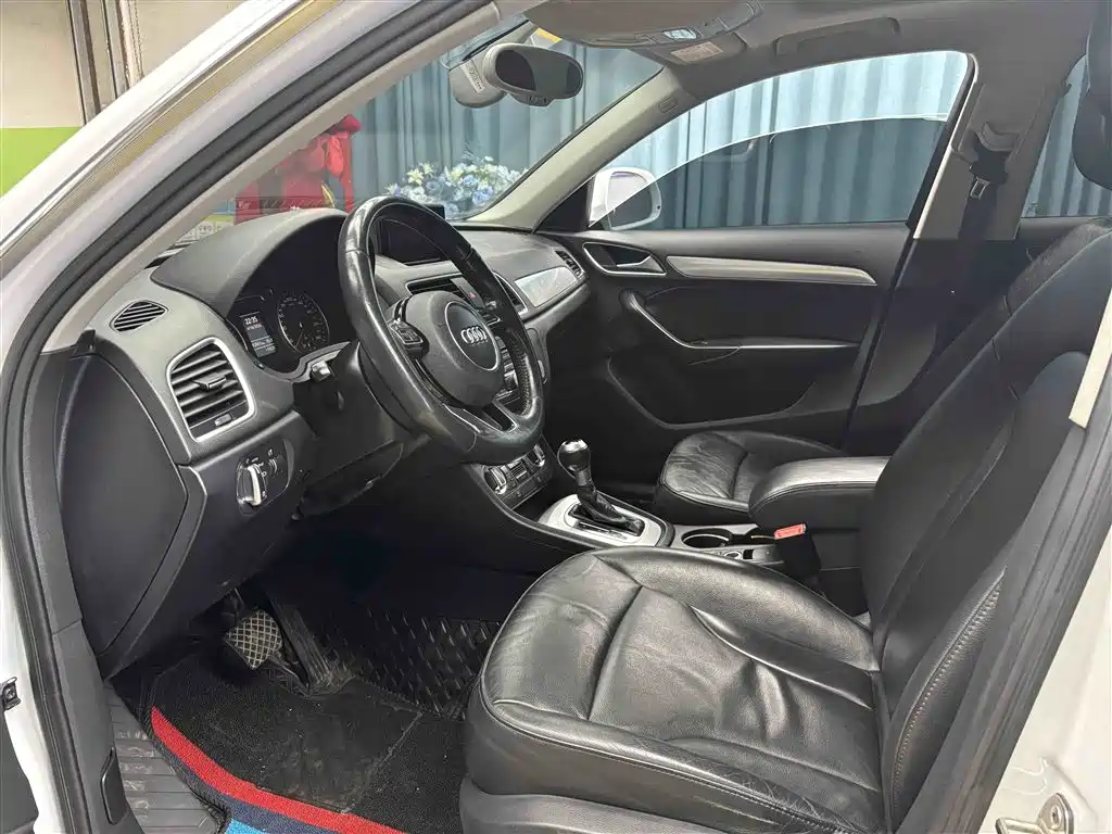 Audi Q3 2016 30 TFSI Heritage Edition Comfort фото 6