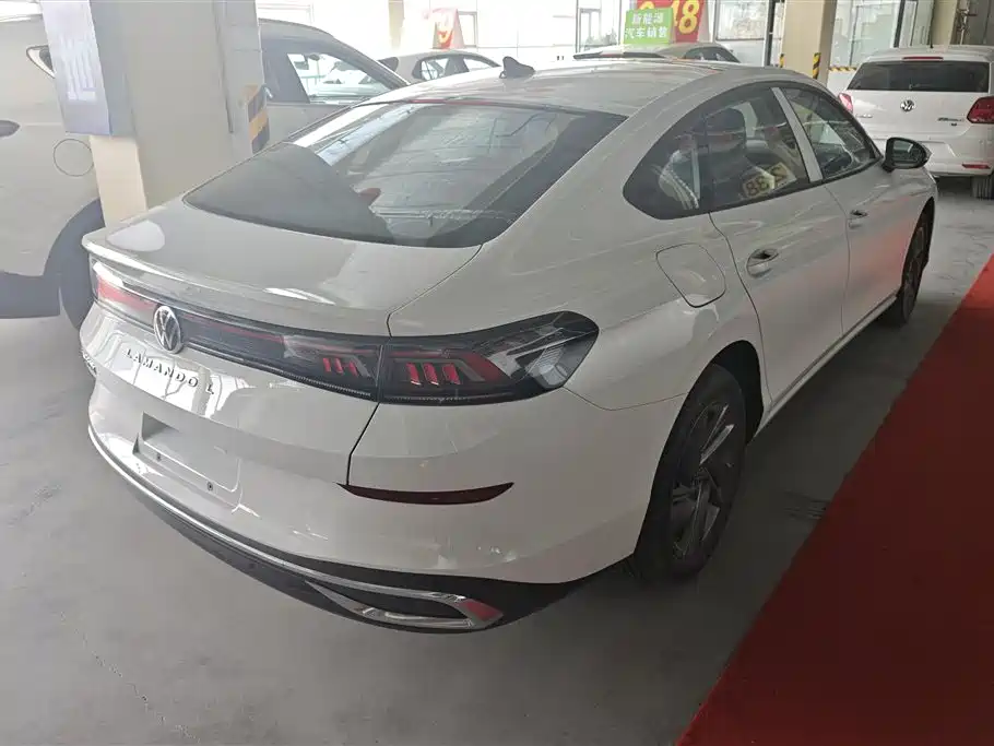 Volkswagen Lamando 2025 Lamando L 280TSI DSG Glamour Edition фото 3