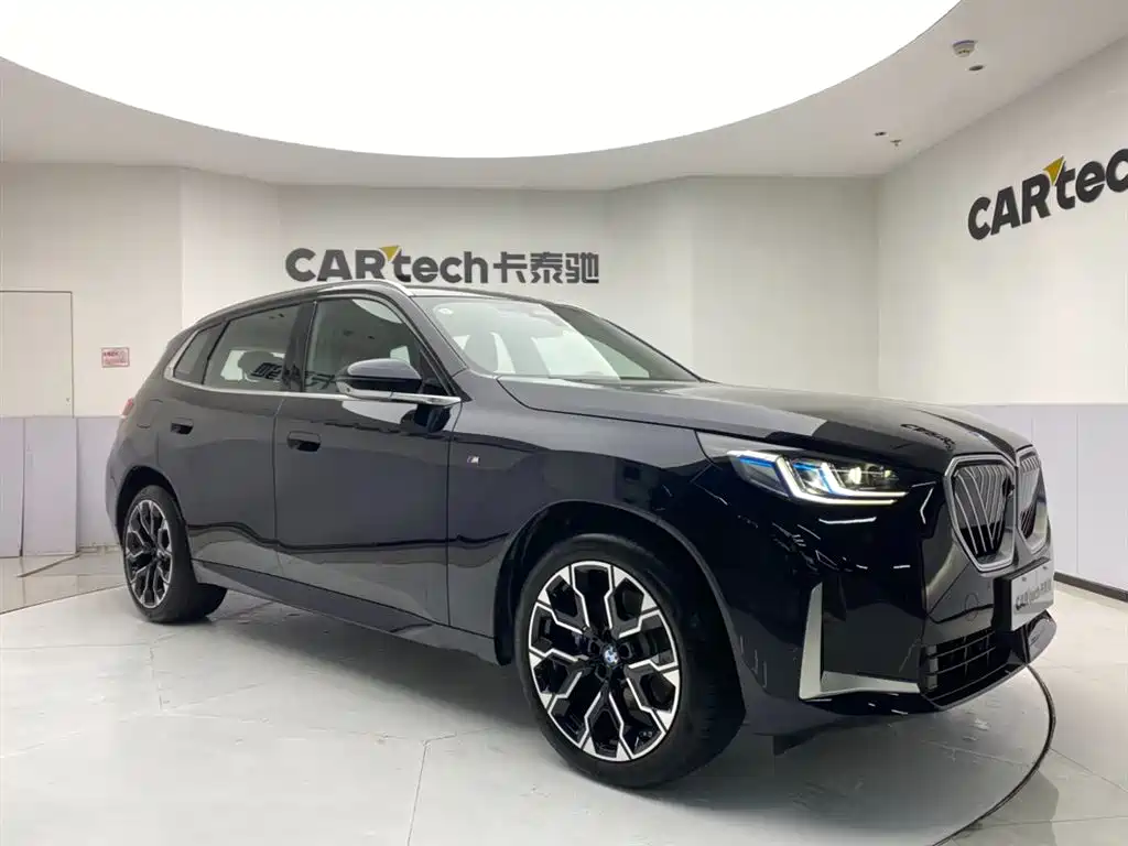 BMW X3 2025 xDrive30L Premium Model M Sport Black Package фото 2