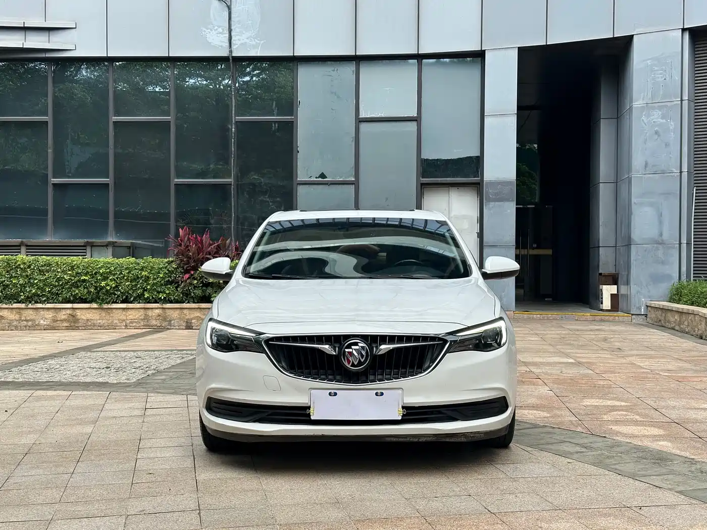 Buick Excelle 2019 15T DCT Connected Elite Type China VI фото 2