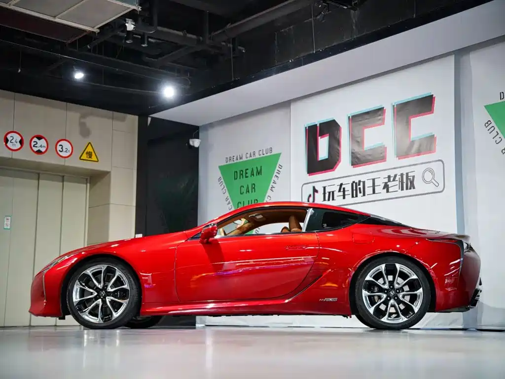 Photo 52 - Lexus LC