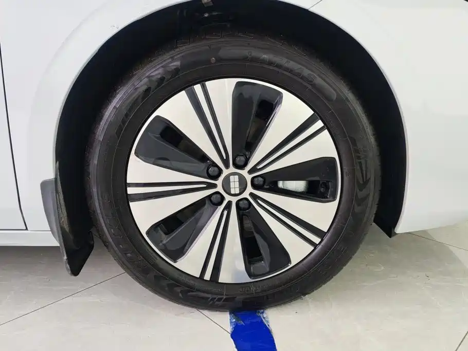 Geely Galaxy Galaxy A7 2025 2025 EM-i 150km Premium Edition