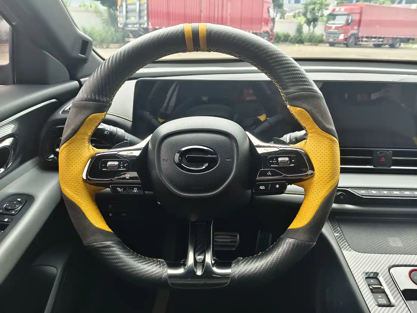 GAC Trumpchi Trumpchi Emkoo 2022 270T DCT J16 Galaxy Fighter Edition фото 15