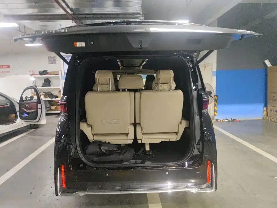 Toyota Vellfire 2025 2024 Crown Hybrid 2.5L Executive Premium Edition