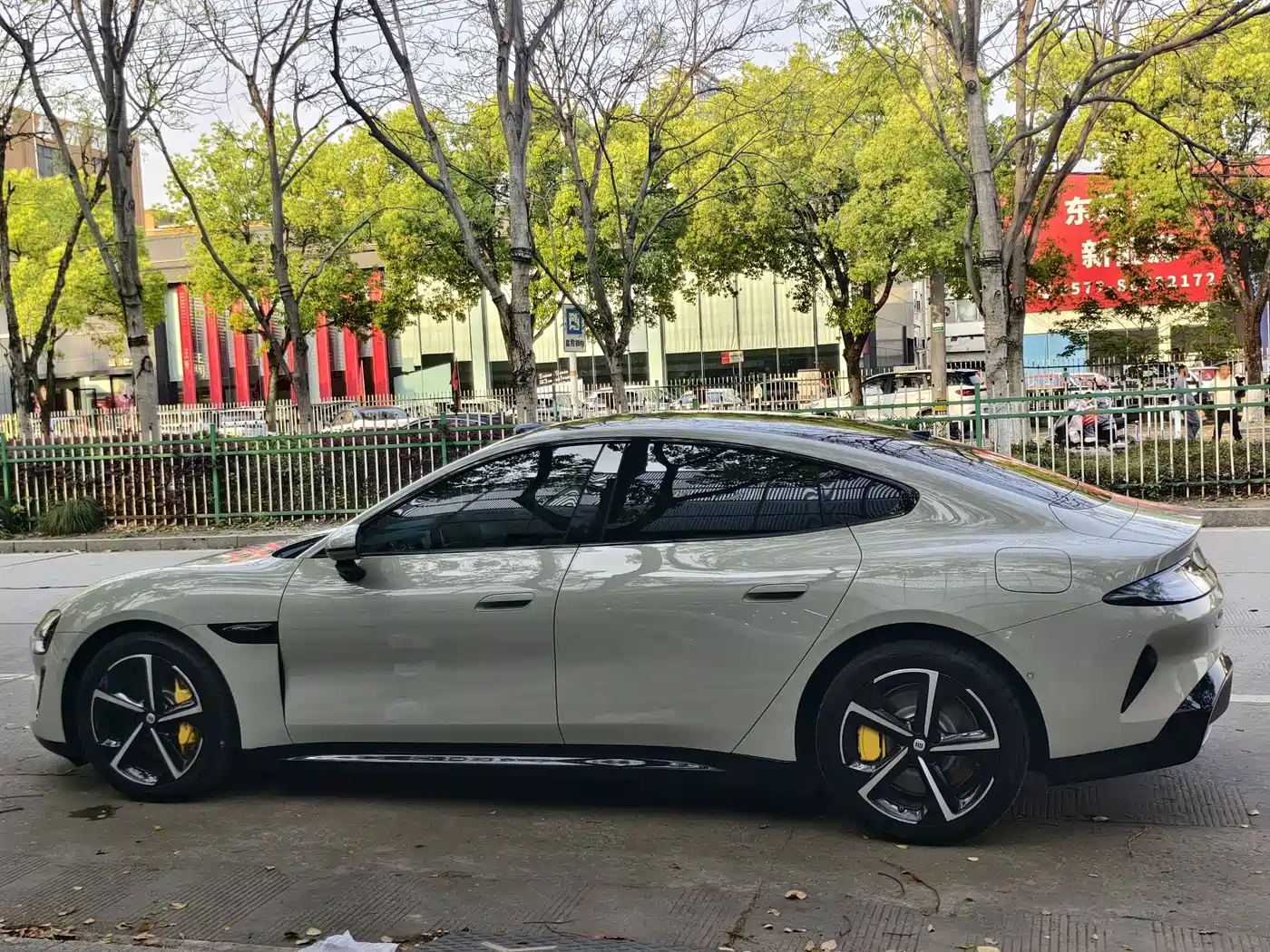 XIAOMI CAR XIAOMI SU7