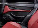 Photo 16 - Porsche Taycan