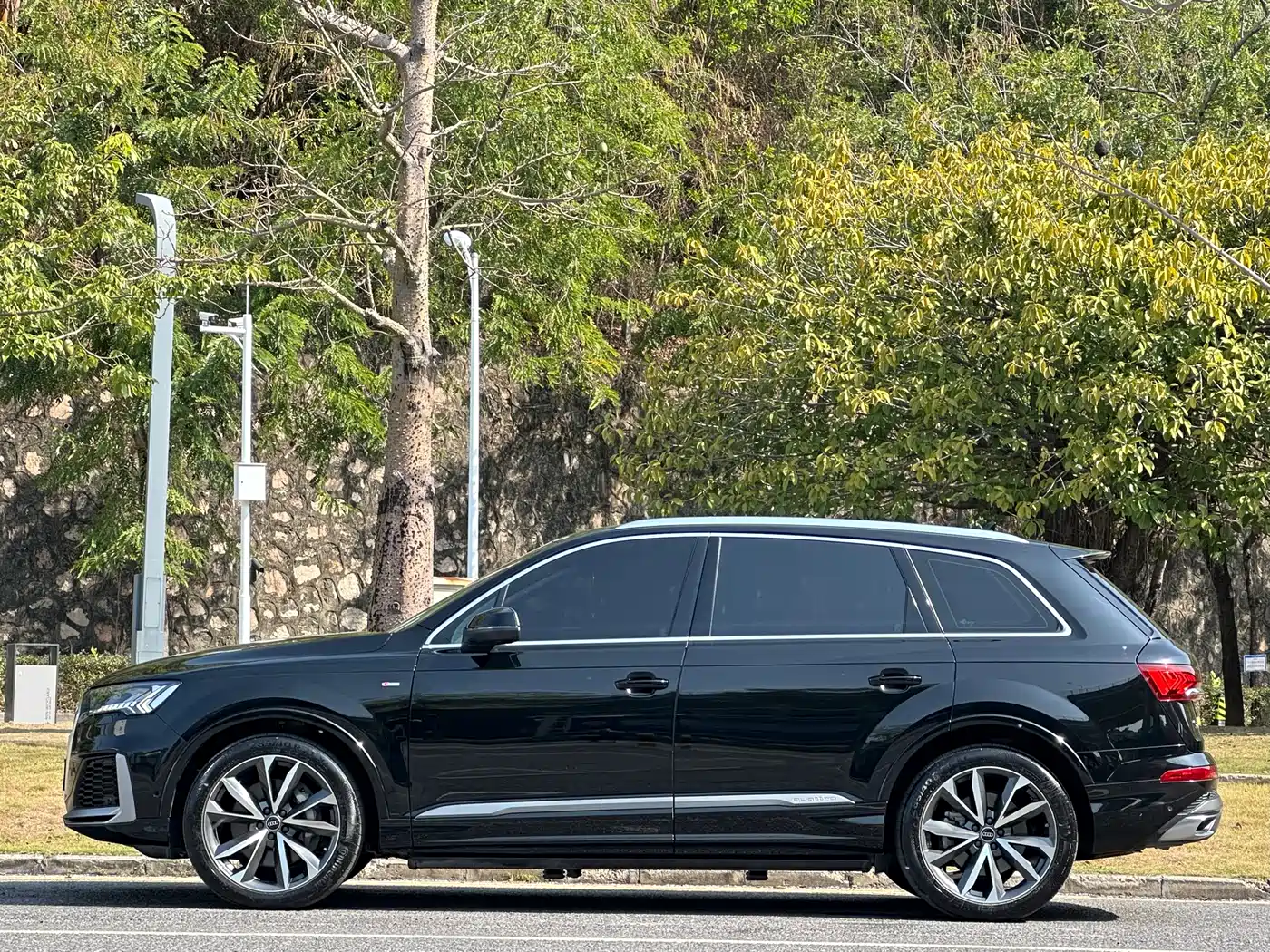 Audi Q7 2023 55 TFSI quattro S line Sport фото 21