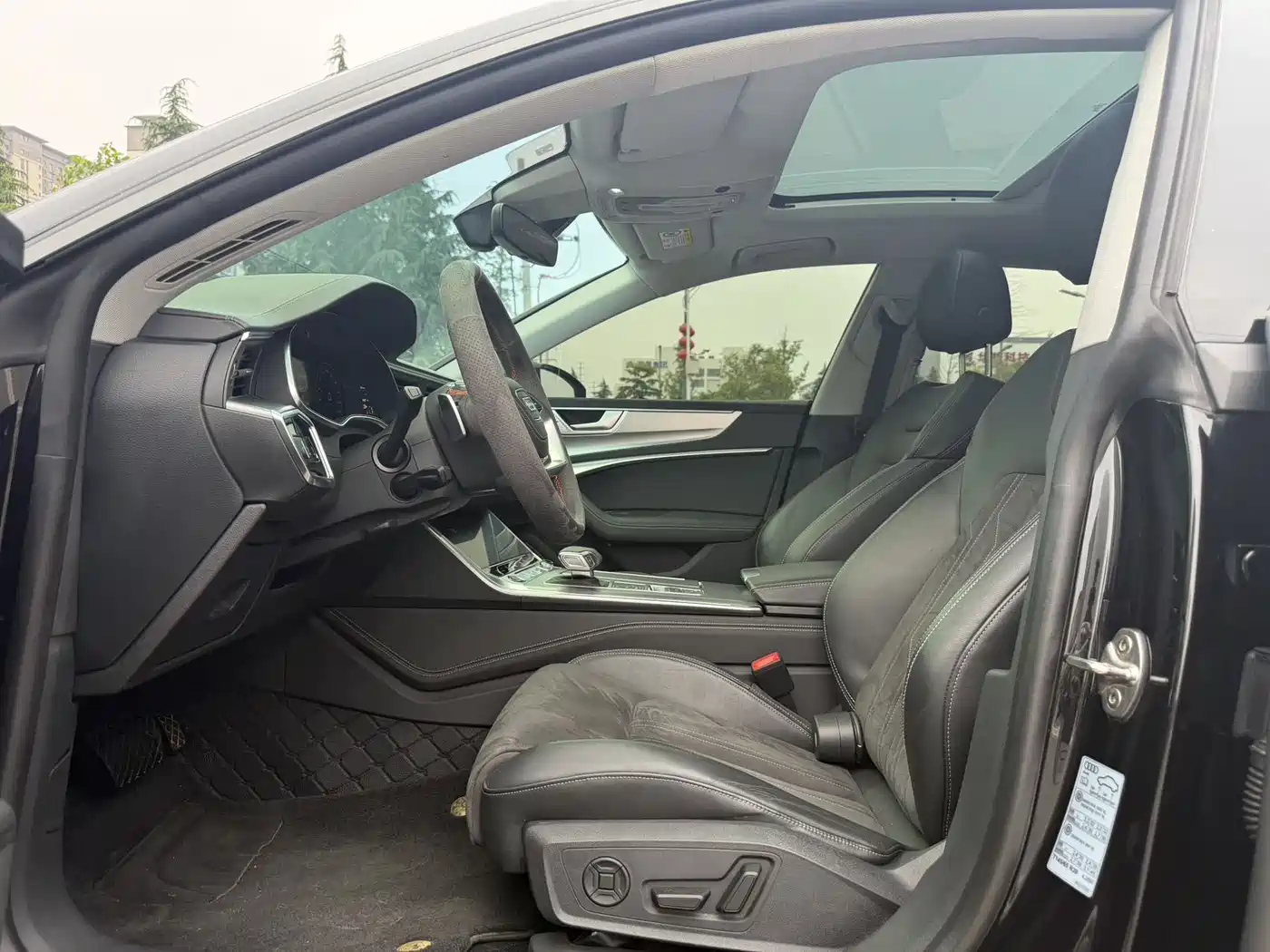 Audi A7L 2024 45 TFSI Luxury фото 9