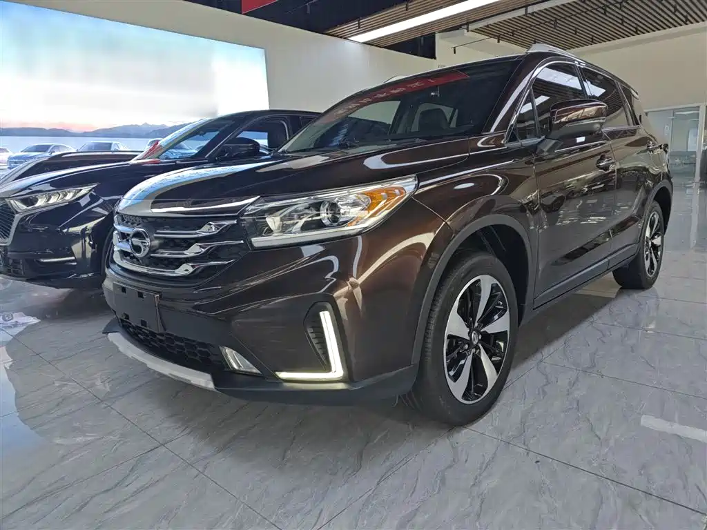 GAC Trumpchi Trumpchi GS4 2018 235T Automatic 2WD Luxury Smart Connect