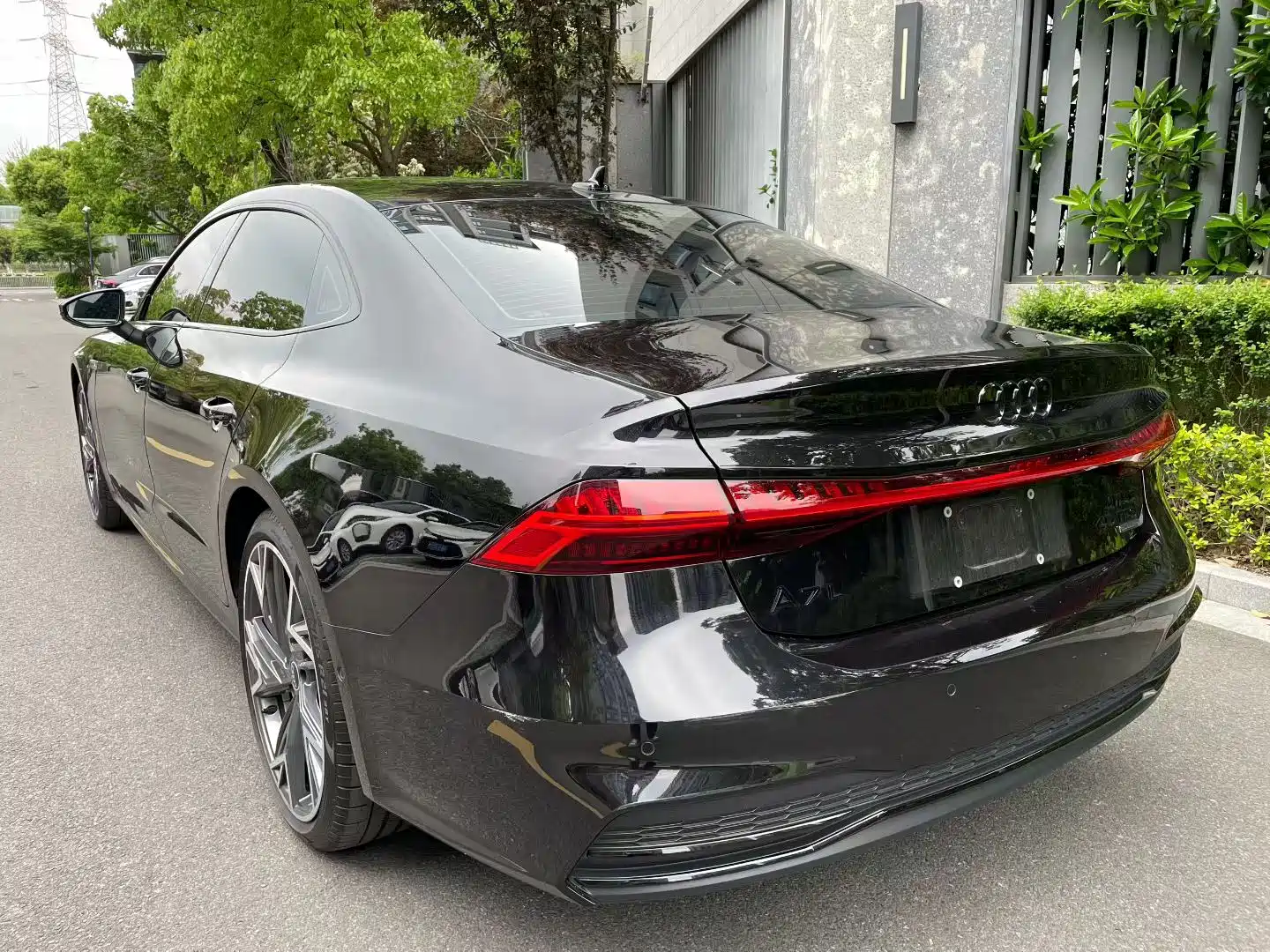 Фото 3 - Audi A7L