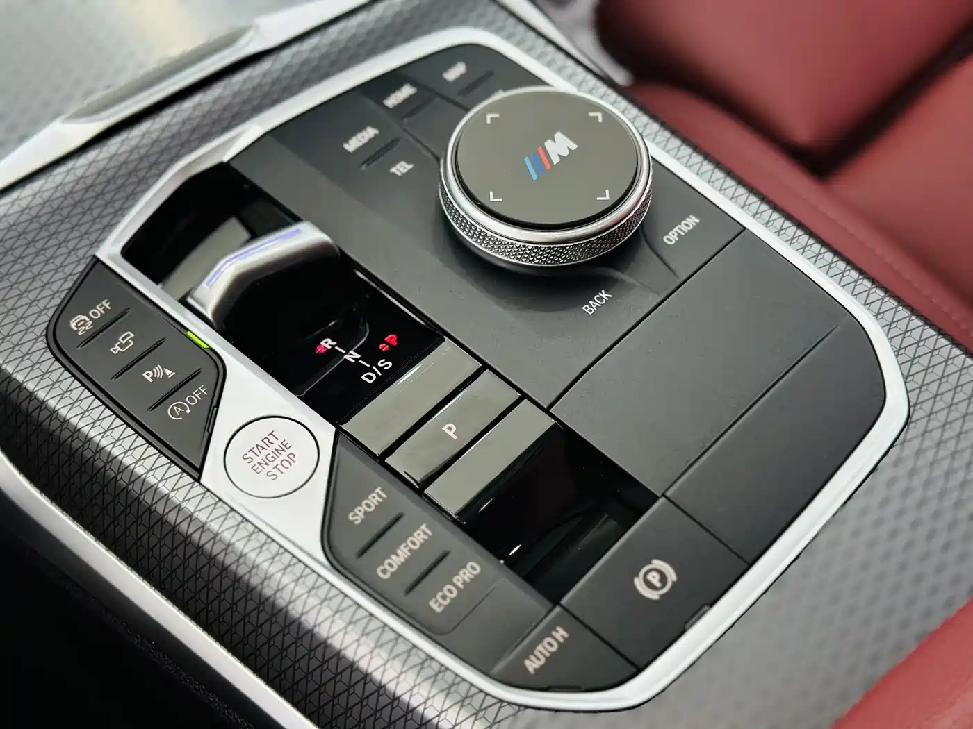 BMW 3 Series 2025 330Li M Sport Night Edition фото 17