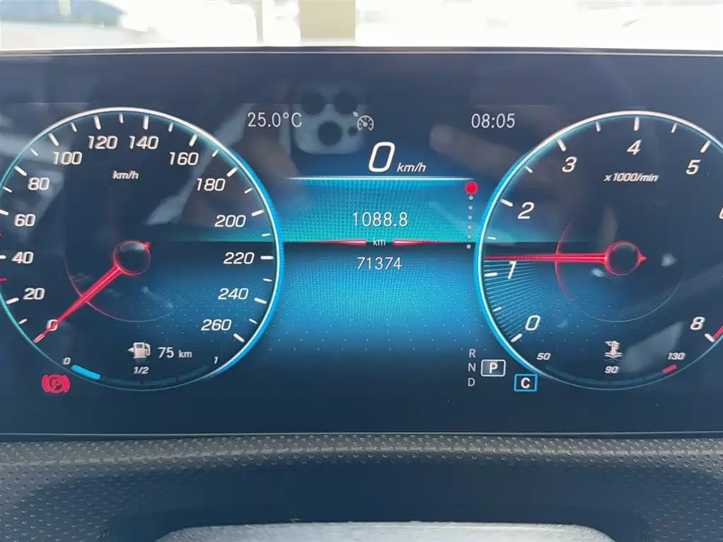 MERCEDES-BENZ CLA (IMPORT)