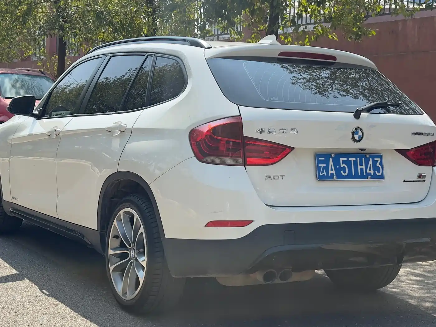 BMW X1 2014 Model xDrive20i Sport Design Package фото 11