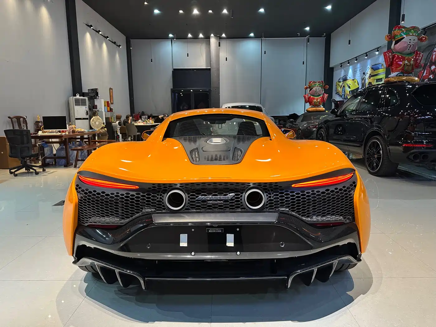 MCLAREN ARTURA