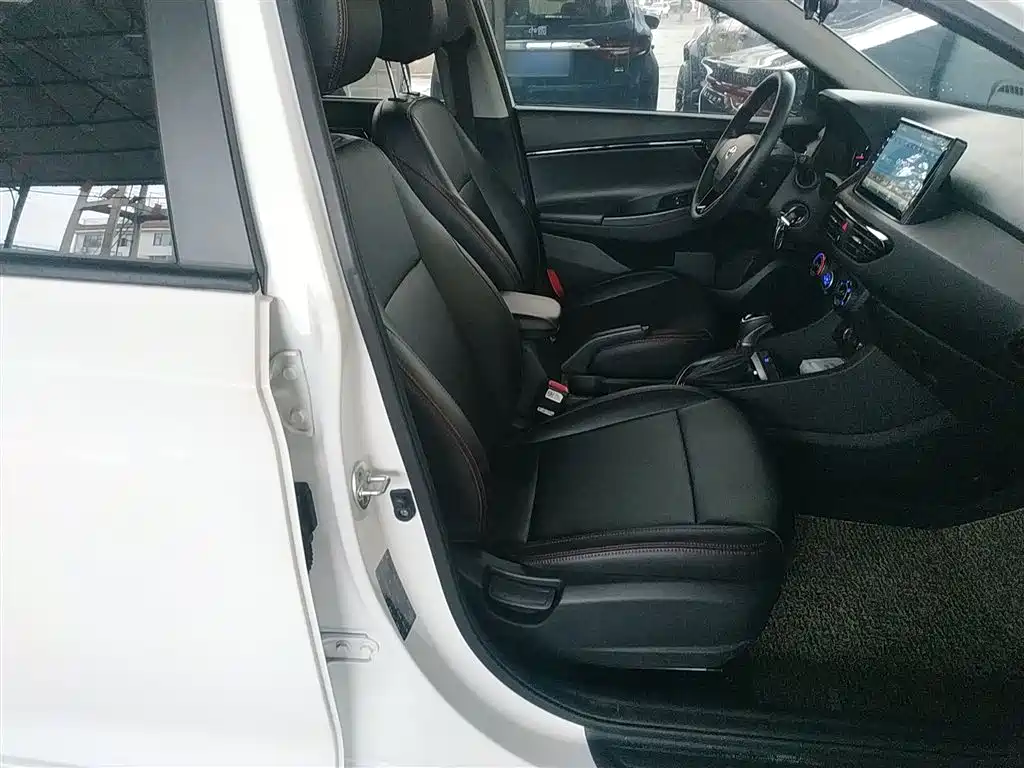 Hyundai Elantra 2020 1.6L Auto GL Pleasing Edition фото 4