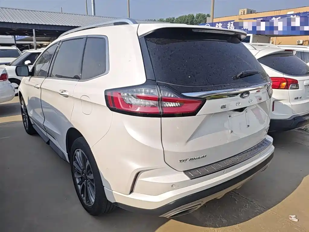 Фото 5 - Ford Edge
