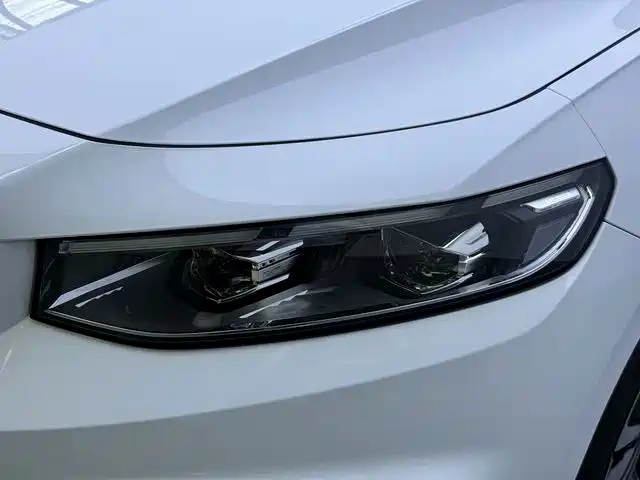 Фото 13 - Geely Preface