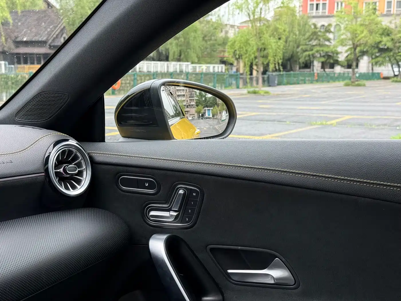 MERCEDES-BENZ CLA AMG