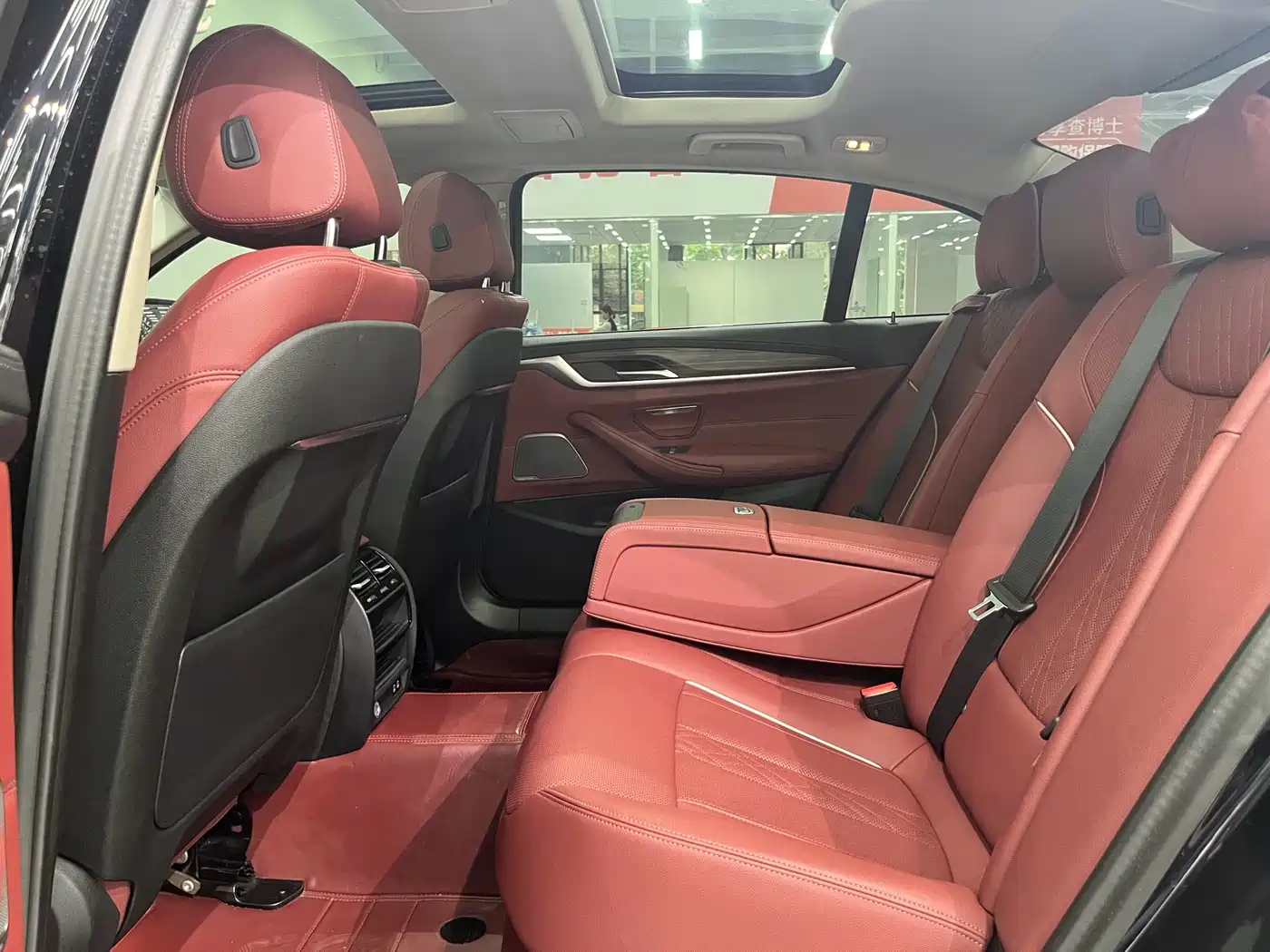 BMW 5 Series 2023 530Li Leading Luxury Package фото 18