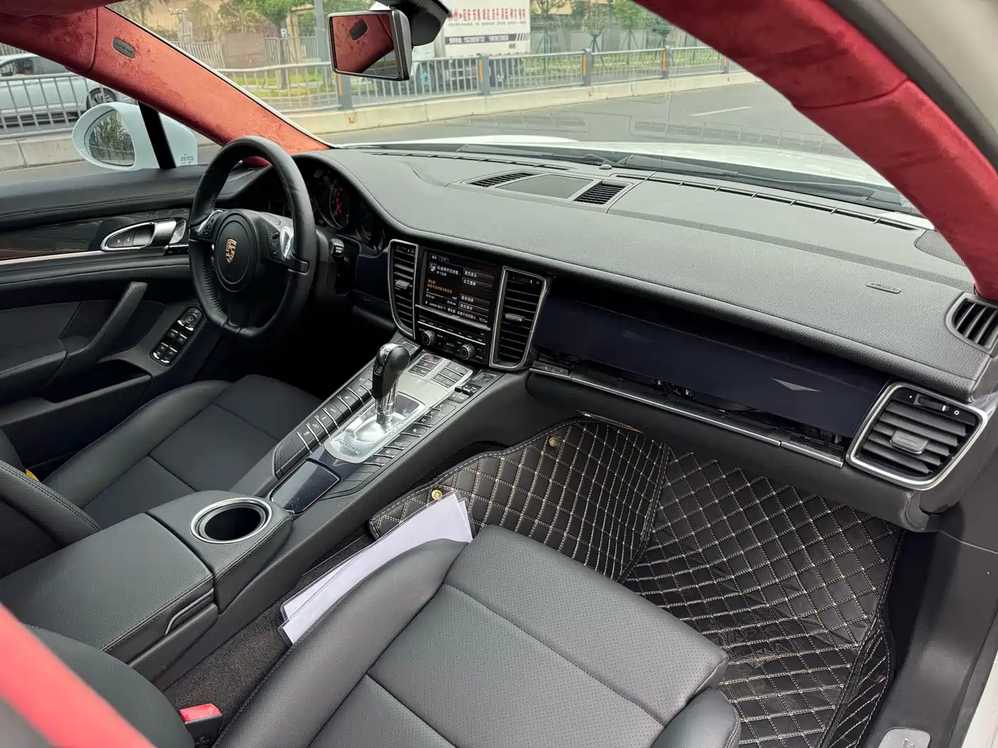 Porsche Panamera 2013 Panamera Platinum Edition 3.6L фото 10