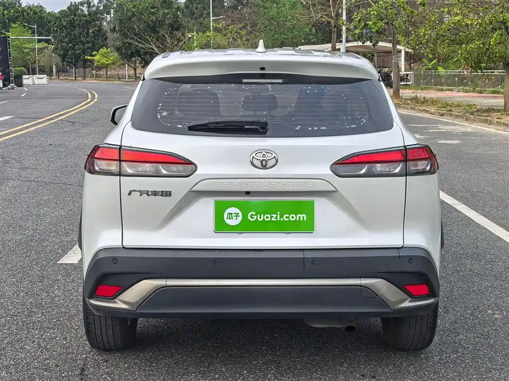 Toyota Frontlander 2022 2.0L CVT Luxury Edition фото 23