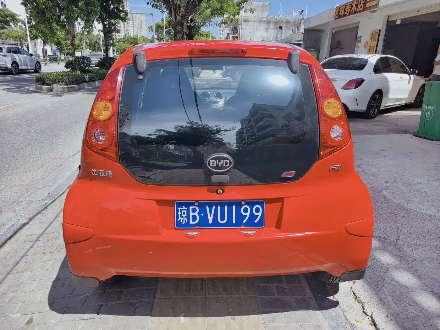 BYD F0 2014 2013 1.0L AMT Joy Edition