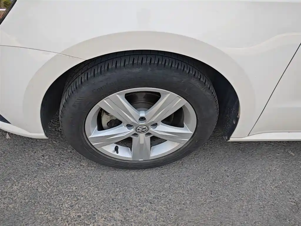 Volkswagen Lavida 2018 Classic 1.5L Automatic Trend China VI фото 23