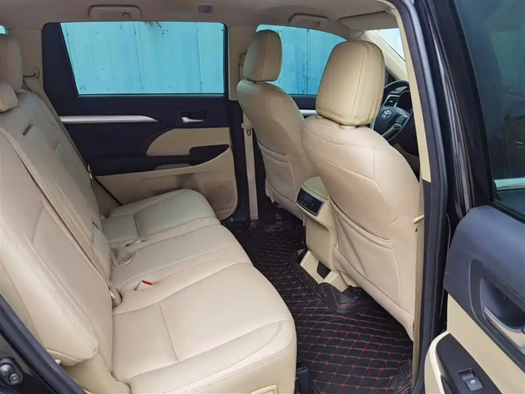 Toyota Highlander 2017 2.0T 2WD Elite 7-Seater фото 13