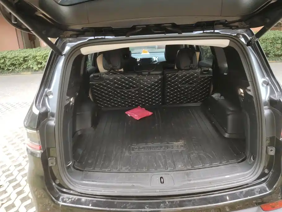 2019 Jeep Commander