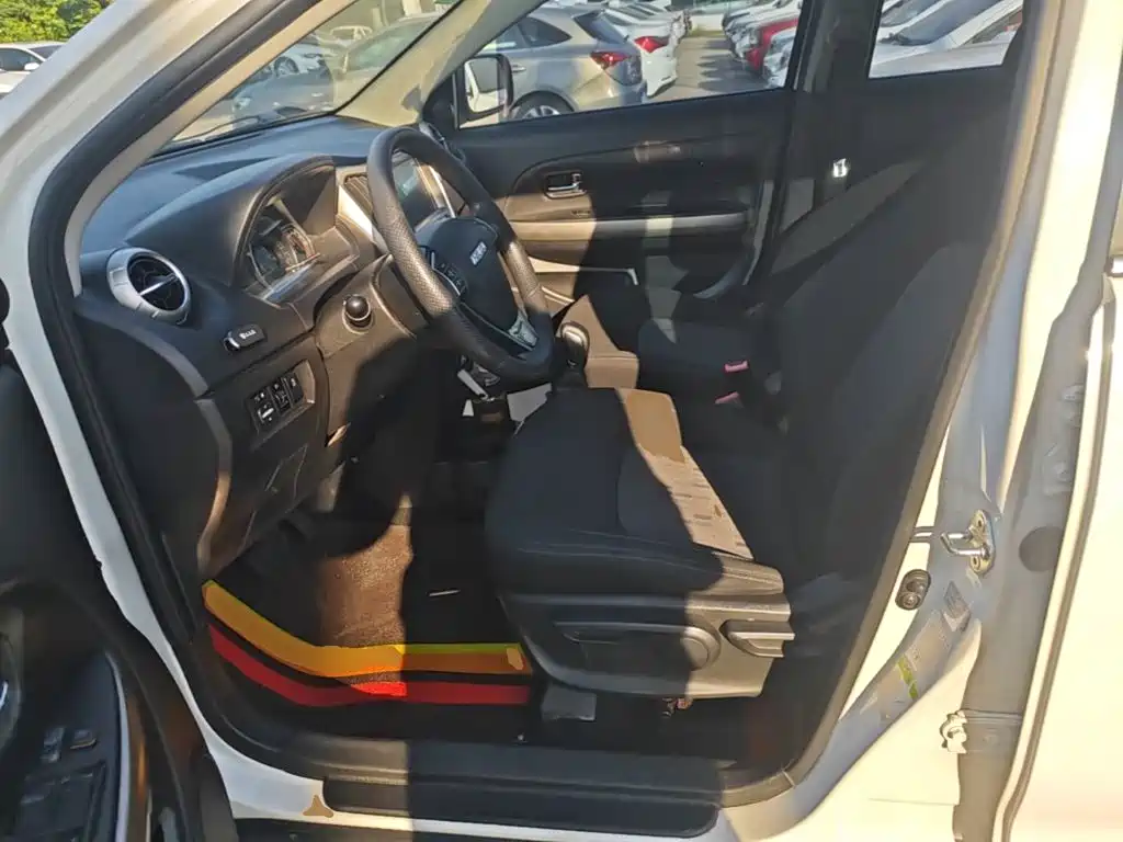 Photo 15 - Haval H1