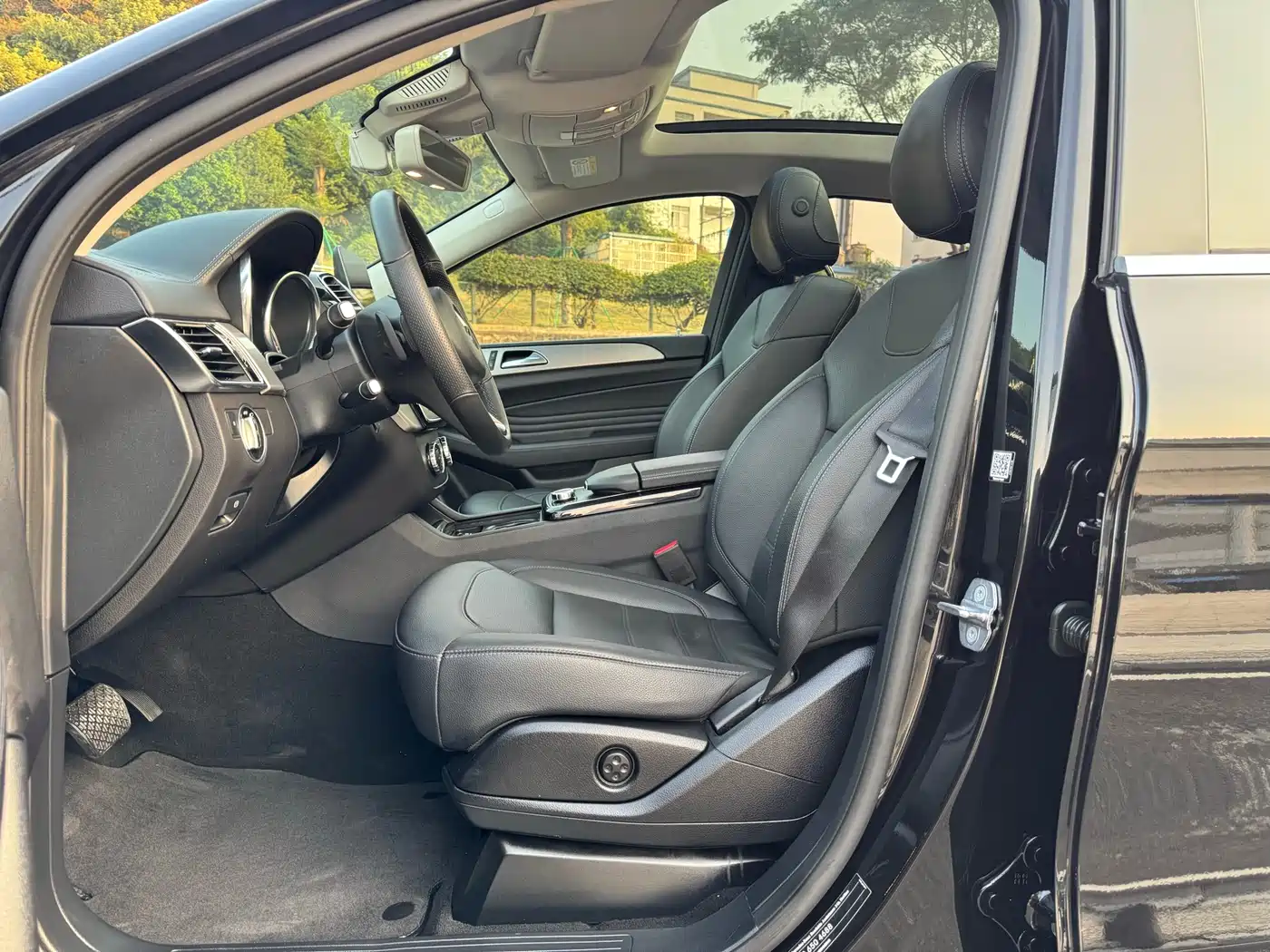 Mercedes-Benz GLE Coupe 2018 GLE 320 4MATIC Coupe SUV фото 14