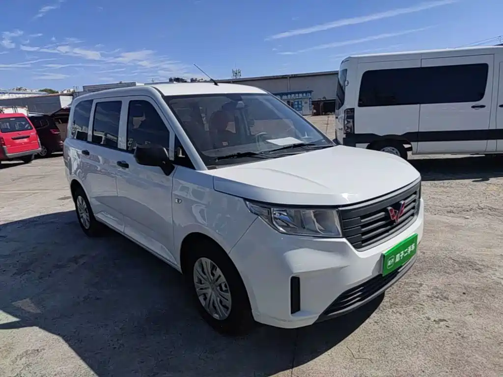 Wuling Motors Wuling Hongguang PLUS 2021 2020 1.5L Manual Standard 5-seater
