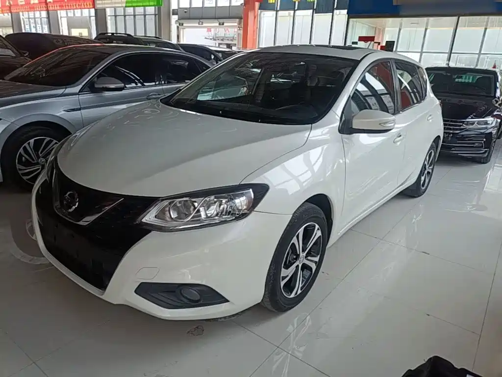 Nissan Tiida 2020 1.6L CVT Smart Edition