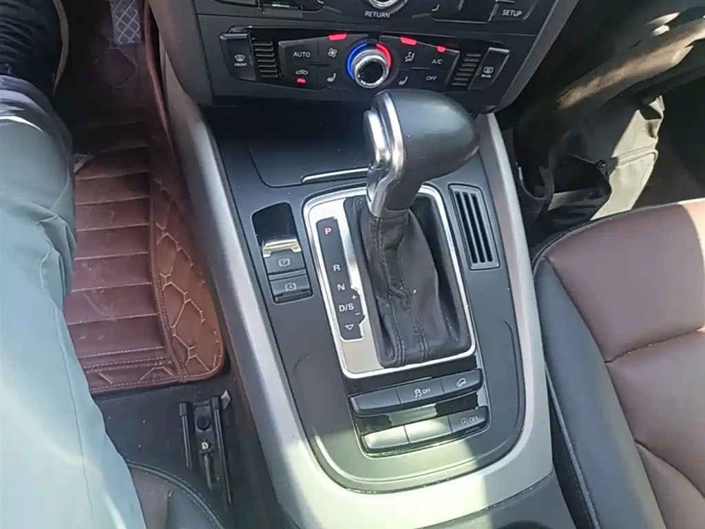 Audi Q5 2017 40 TFSI Progressive фото 14
