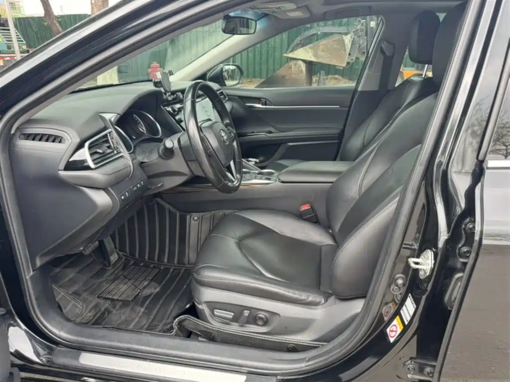 Toyota Camry 2019 2.5G Luxury Edition China VI фото 13