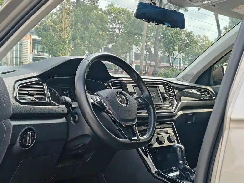 Volkswagen T-ROC 2018 2018 280TSI DSG 2WD Comfort (China V)