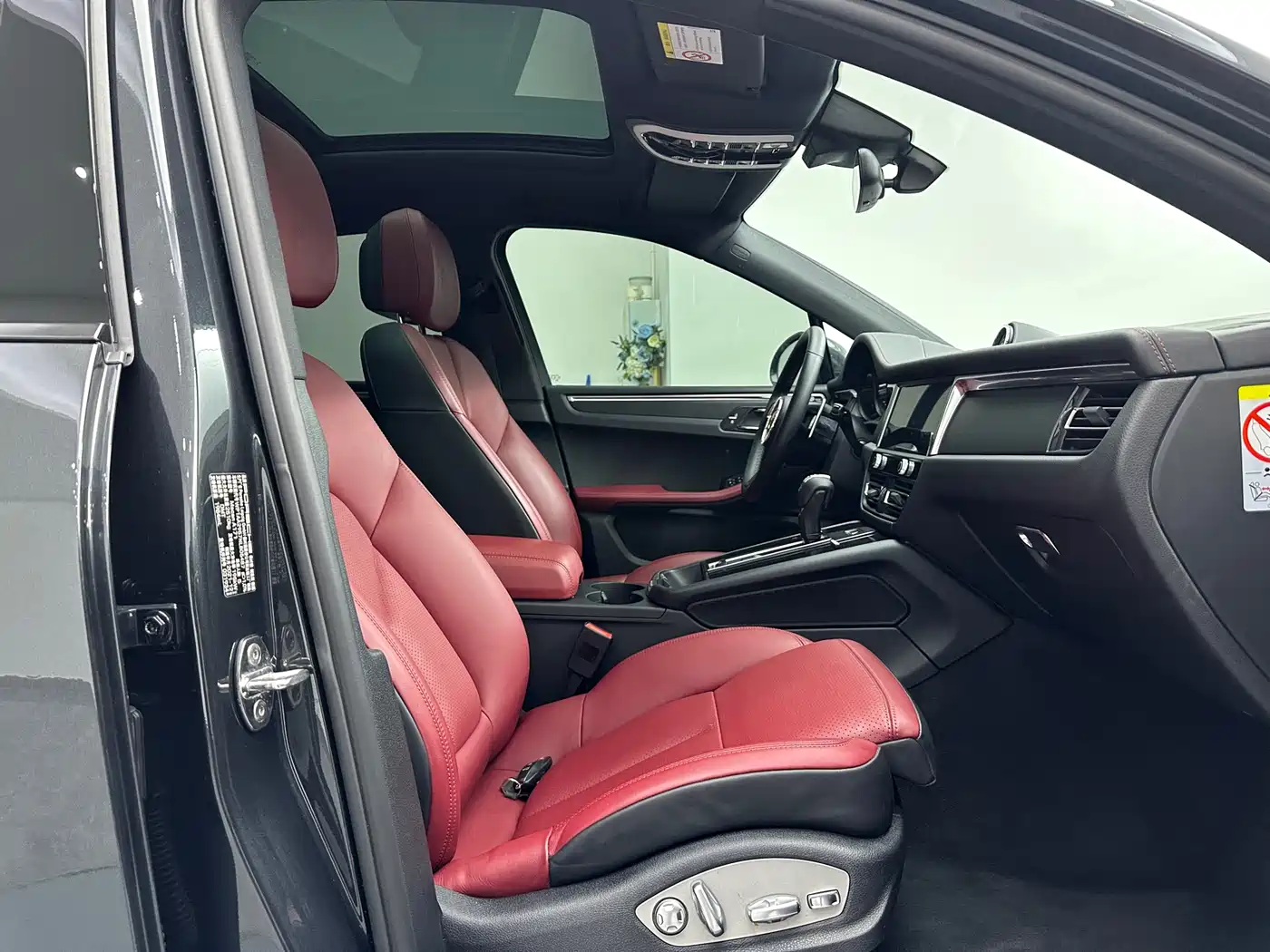 Porsche Macan 2022 Macan 2.0T фото 13